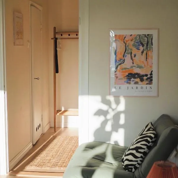 Beautiful design studio in the heart of Kallio，位于赫尔辛基的酒店