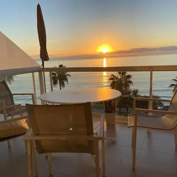 EUREKA Sea Views & Comfort，位于卡拉米洛的酒店