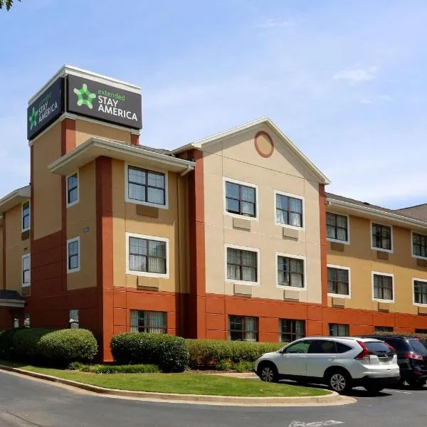 美国长住公寓式酒店 - 亚特兰大 - 肯尼索镇中心，位于伍德斯托克的酒店