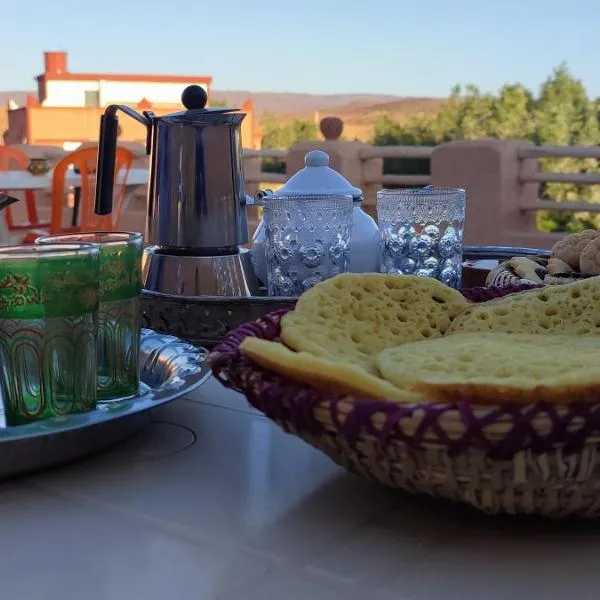 Maroc des Merveilles - Chez L'habitant，位于Tamesraout的酒店