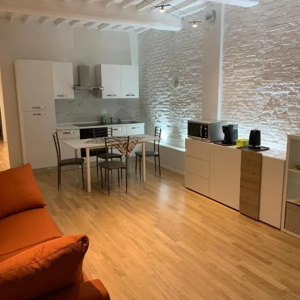 LA PICCOLA MAGIA，位于比萨的酒店