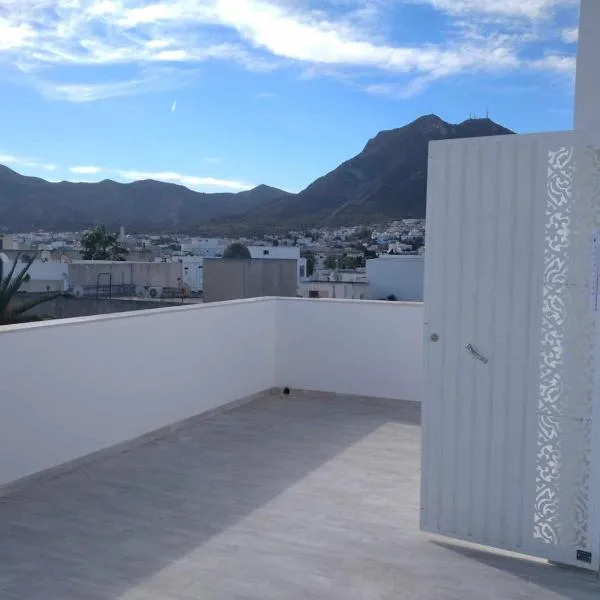 Appartement H LiF Tunisie Afrique，位于Douar Bou Beker的酒店