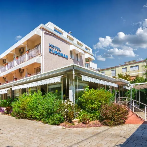 乌洛玛尔酒店，位于Bergiola Foscalina的酒店