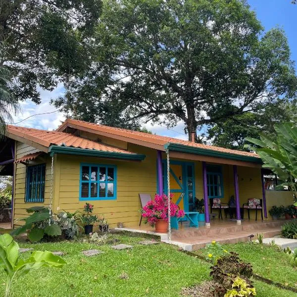 Equipped cottage in Laguna Hule，位于Río Cuarto的酒店