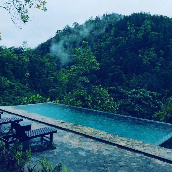 Jansen’s Bungalow Sinharaja Rainforest Retreat，位于Tinniyawala的酒店