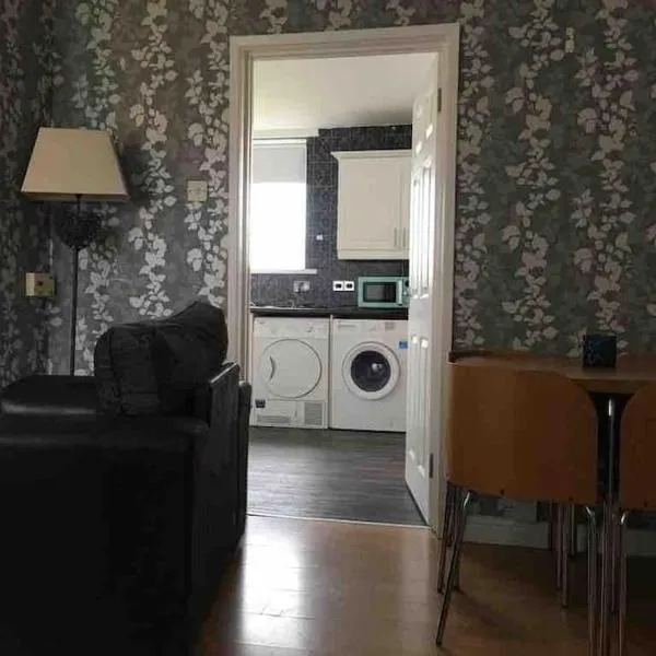 31 end terrace.，位于Whitehead的酒店