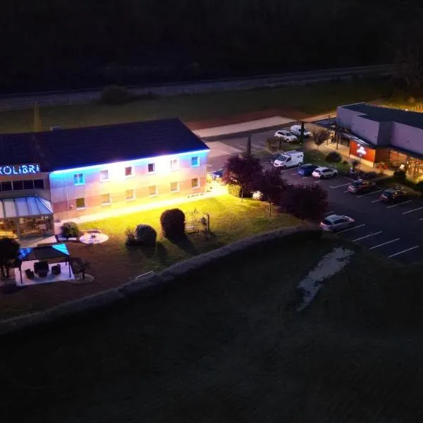 蜂鸟酒店，位于图尔尼的酒店