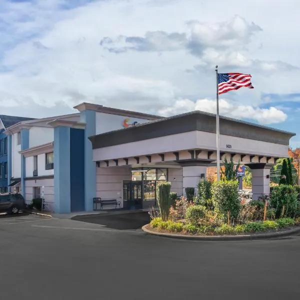 Comfort Inn Asheville East-Blue Ridge Pkwy Access，位于Swannanoa Hills的酒店