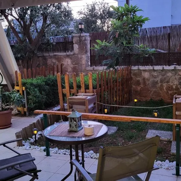 M&M Airport stop Garden Apartment，位于斯巴达的酒店