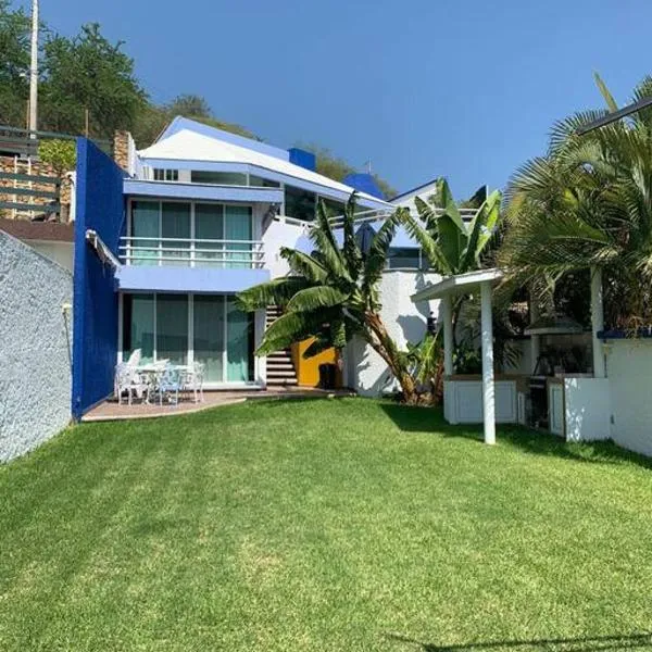 Casa Azul en la orilla del Lago Tequesquitengo，位于Jojutla de Juárez的酒店