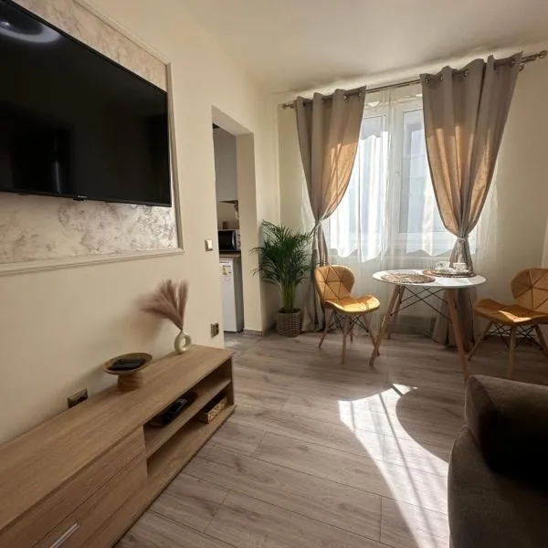 Angel House，位于德瓦的酒店