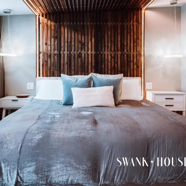 Swank House- Downtown Suite-Pet Friendly，位于阿什兰的酒店