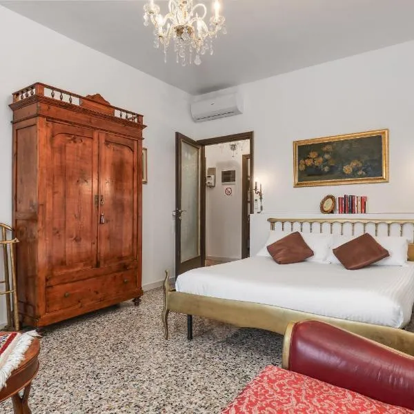 ANGOLO ALLA STAZIONE SUITE - Appartamento con terrazzo panoramico，位于帕维亚的酒店
