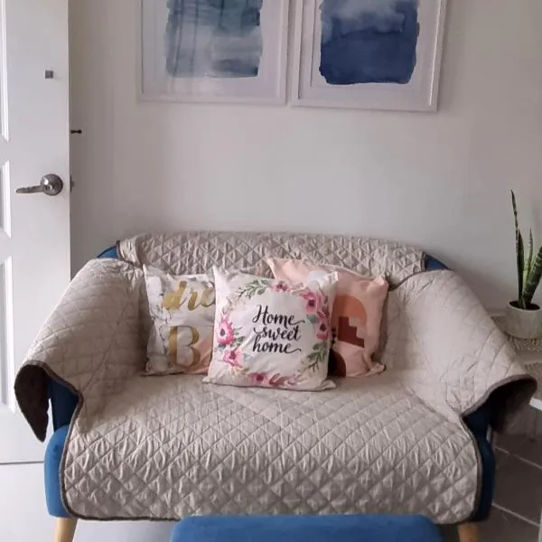 Cassie Homestay - Yuna Door 2 - Furnished Home in Butuan，位于武端市的酒店