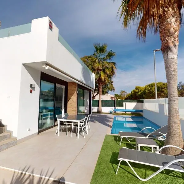 Punto Residences "Villa Deluxe"，位于洛斯阿尔卡萨雷斯的酒店