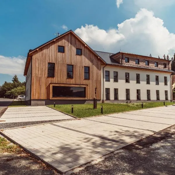 Apartmány Javorná，位于Čachrov的酒店