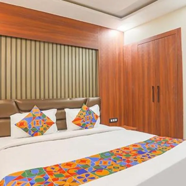 FabHotel The Treenity House，位于阿拉哈巴德的酒店