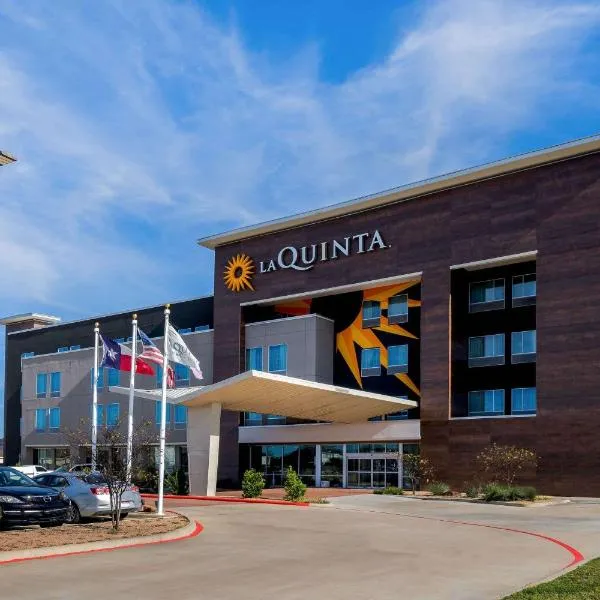 La Quinta by Wyndham Houston Cypress，位于Waller的酒店