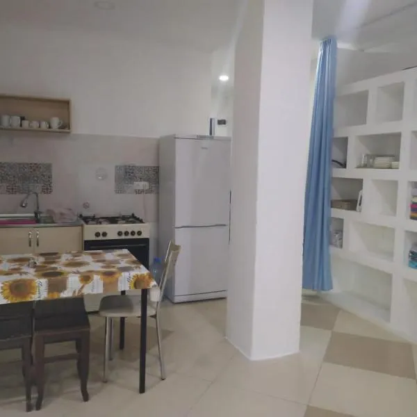 Квартира-студия с видом на море，位于乌雷基的酒店