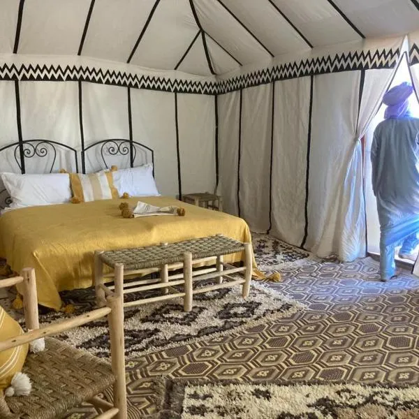 Zagora Desert Camp，位于Boikhlal的酒店