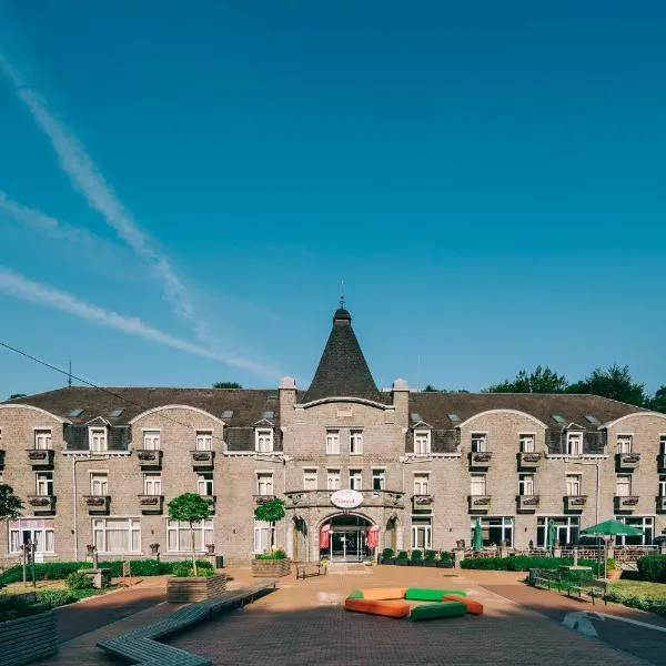 弗洛雷阿尔拉罗什恩阿登酒店，位于Champlon的酒店