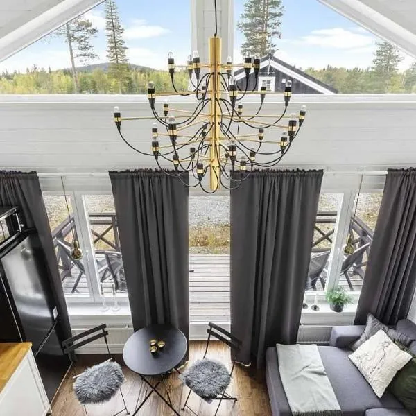 Loft ”Aurora” Ski Resort，位于Kåbdalis的酒店