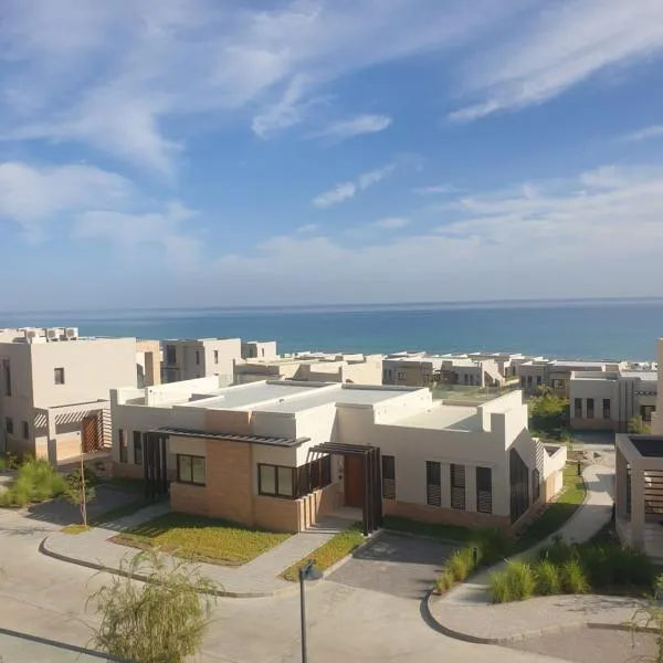 Peace in Sifah -Sea view，位于Murrah的酒店