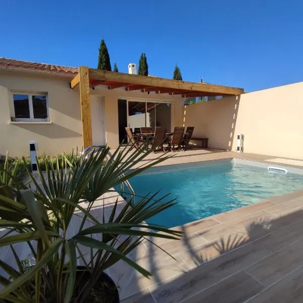 la villa aux quatre vents en Provence avec Piscine proche d'Avignon，位于索沃泰尔的酒店