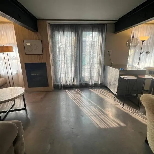 Unique Style Apartment，位于艾斯拜瑞的酒店