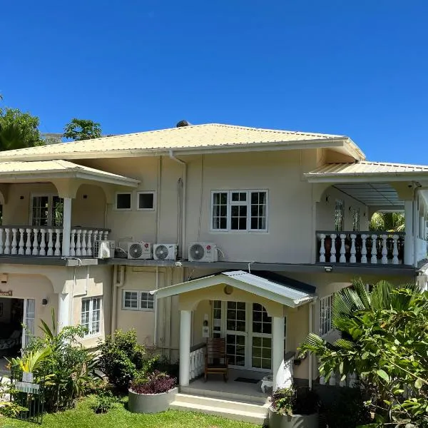 Royal Bay Villa，位于安塞罗亚莱的酒店