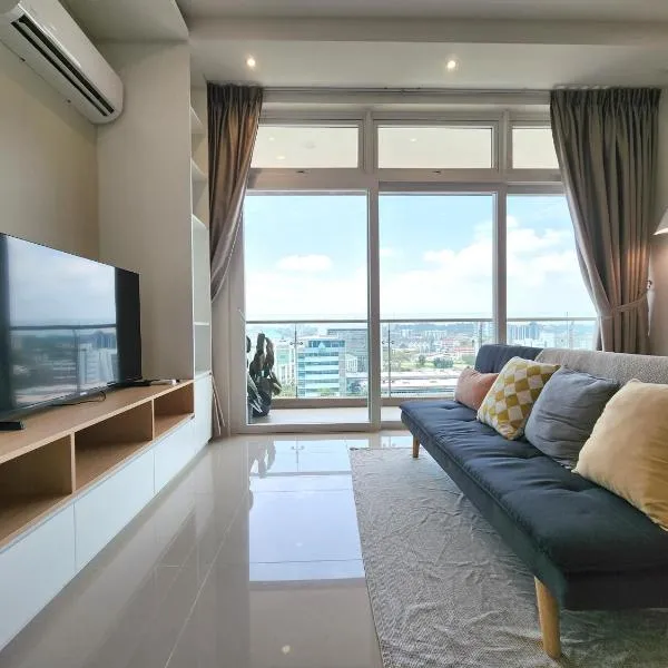 Kuching Town DeSunset - Balcony with Amazing View，位于古晋的酒店