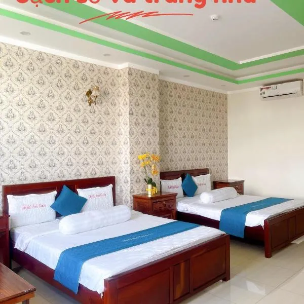 Anh Tuấn Hotel & Coffee - Pleiku, Gia Lai，位于Plei Hơlăng的酒店