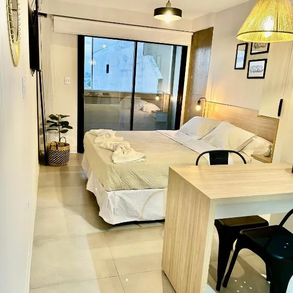 ZOE PREMIUM Tucuman excelente ubicación luminoso, con PILETA!!，位于圣米格尔·德·图库玛的酒店