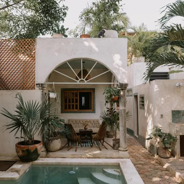 Casa Mezcla - Bed & Breakfast，位于梅里达的酒店