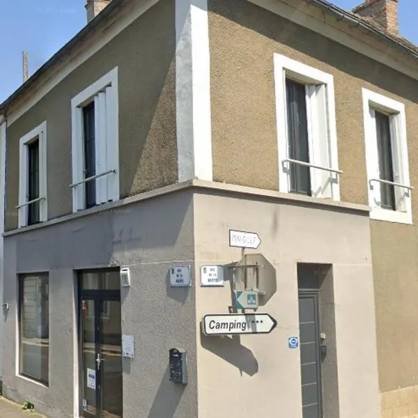 Double gite, Duplex et Chaleureuse petite maison，位于萨尔特河畔博蒙的酒店