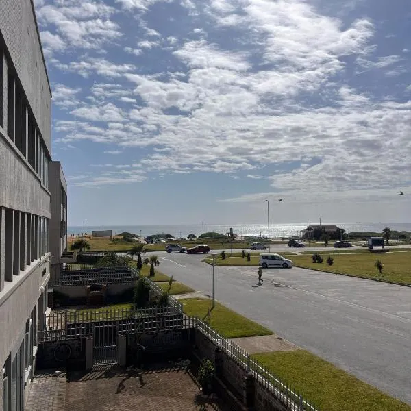 Brightways AirB&B，位于Summerstrand的酒店