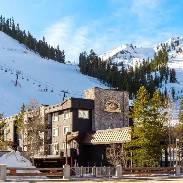 Red Wolf Lodge at Olympic Valley，位于Donner Lake Village的酒店
