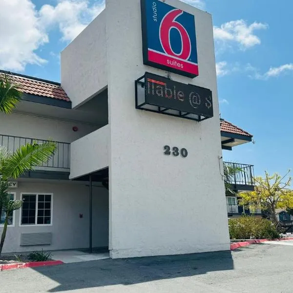 Studio 6 Suites San Ysidro CA San Diego South Bay，位于奥泰梅沙的酒店