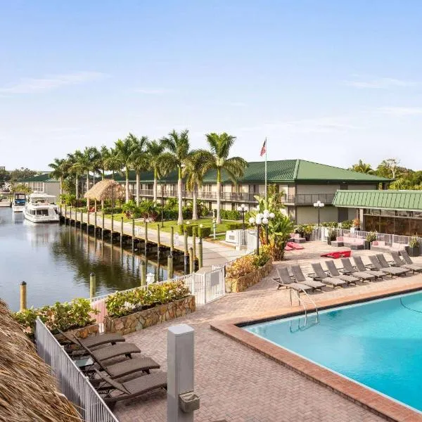 Ramada by Wyndham Sarasota Waterfront，位于朗博特岛的酒店