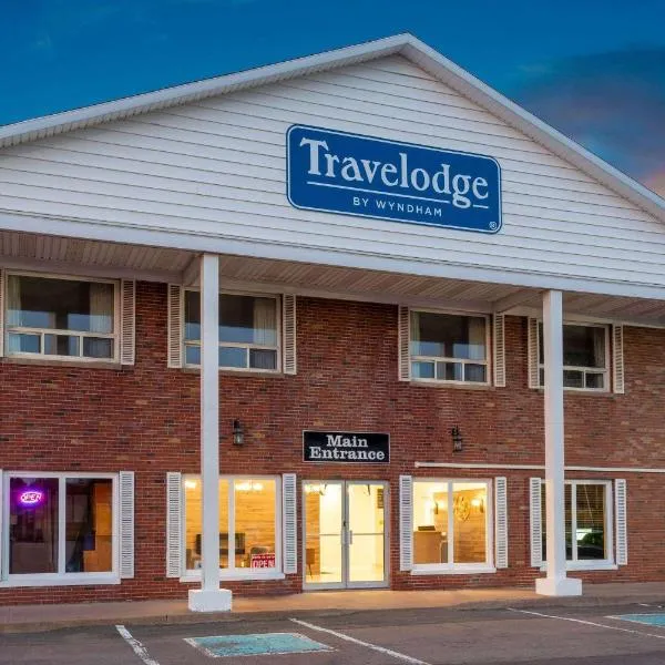 Travelodge by Wyndham Amherst，位于阿默斯特的酒店