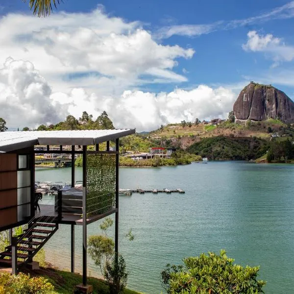 Cabañas Navegar- El peñol, Guatape，位于圣拉菲尔的酒店