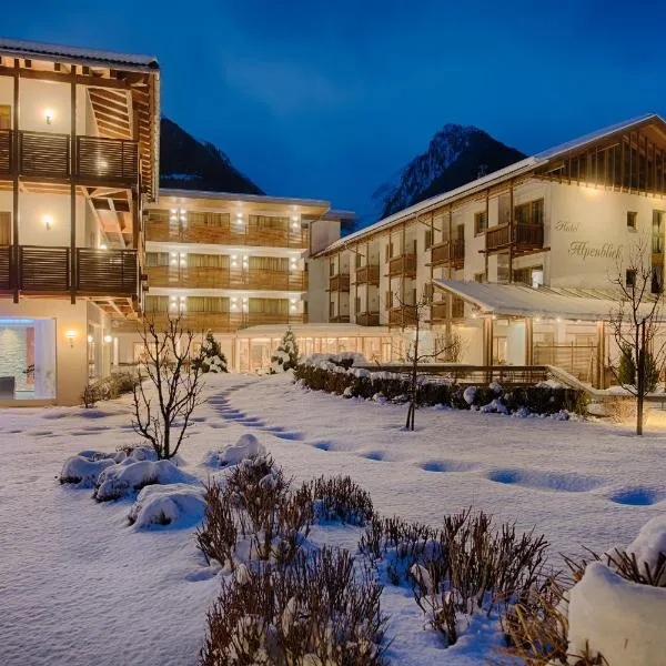 Hotel Alpenblick，位于Malghe di Mezzomonte的酒店