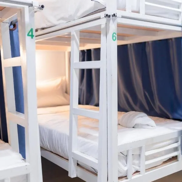Nacha Hostel, Koh Phi Phi, Krabi. THAILAND，位于皮皮岛的酒店