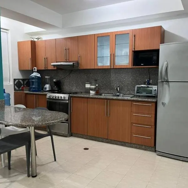 Apartamento cerca del Sambil de Valencia - Kromi，位于Naguanagua的酒店