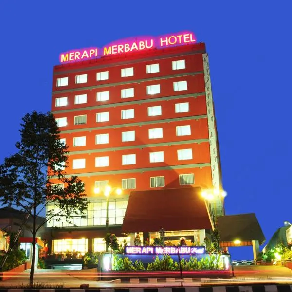 Merapi Merbabu Hotels Bekasi，位于Cibening Empat的酒店