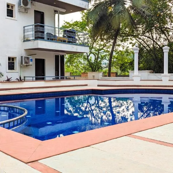 Poolside Paradise 1Bhk Luxury Apartment in Siolim.，位于西奥利姆的酒店