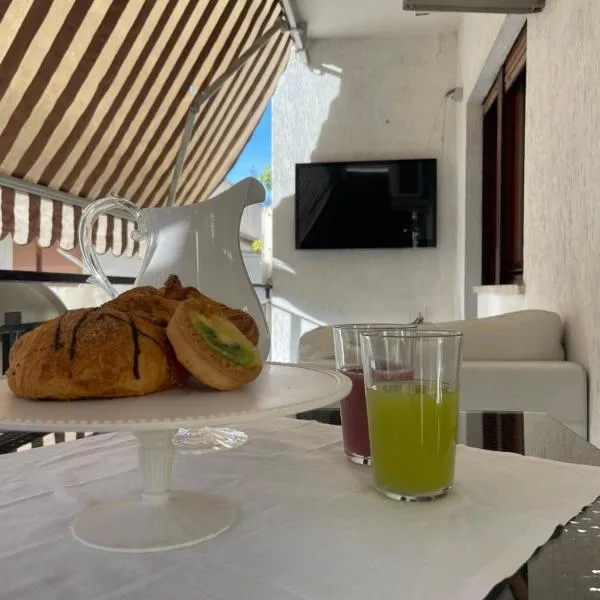 CASA al mare MATTIA，位于利多迪费尔莫的酒店