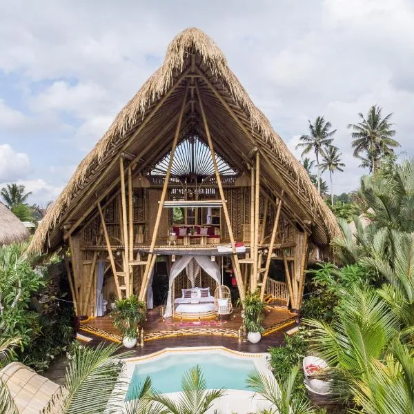 Magic Hills Bali - Magical Eco-Luxury Lodge，位于Selat的酒店