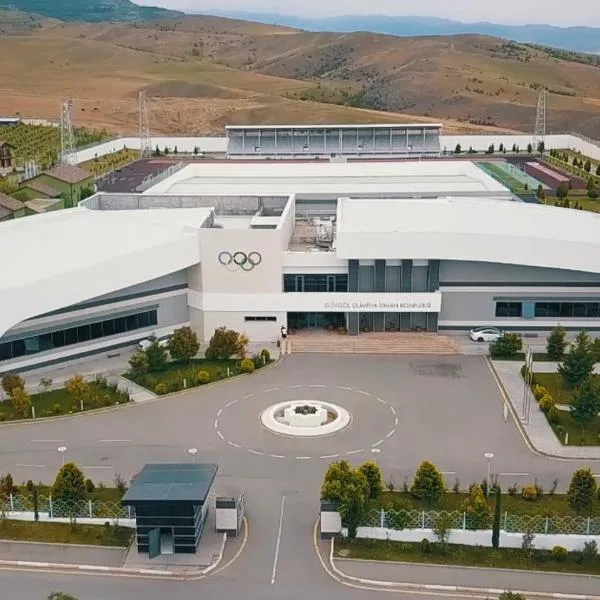 Arena Hotel Goygol，位于汉拉尔的酒店