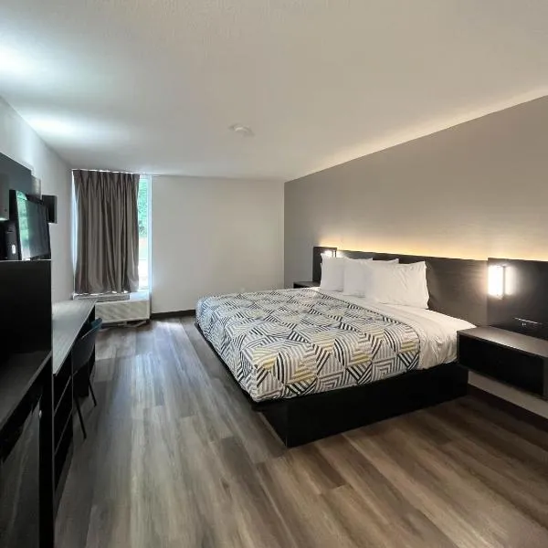 Motel 6 Nacogdoches TX SFA University，位于纳科多奇斯的酒店